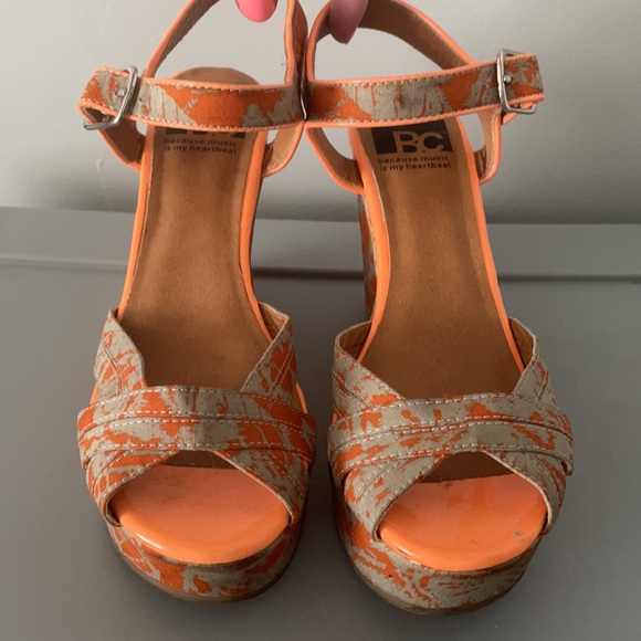 Neon orange wedge size 6 - Picture 2 of 4